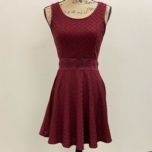 AMERICAN Rag Cie red sleeveless textured print crochet‎ waist midi dress